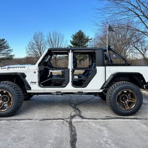 Stand tall and command attention on the trails with Black Horse Off Road's Classic Roll Bar for your Jeep Gladiator!